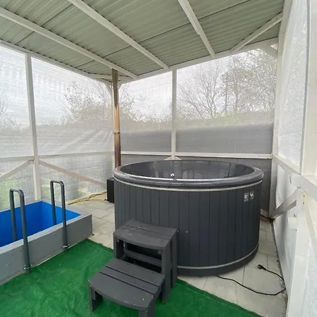 Prykarpatska 게스트하우스 모르신