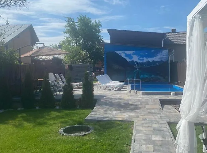 Prykarpatska Affittacamere 3*